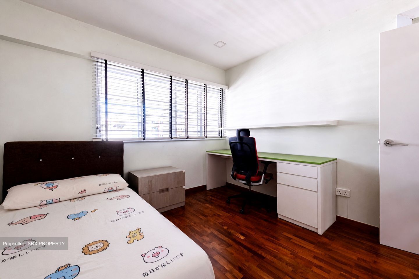 Blk 405 Hong Kah Court (Jurong West), HDB Executive #557729041